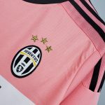 Juventus 15/16 Deplasman Pembe Retro Forma