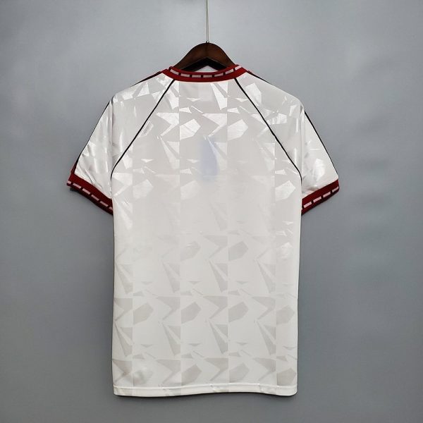 retro-1991-manchester-united-white-retro-forma-8