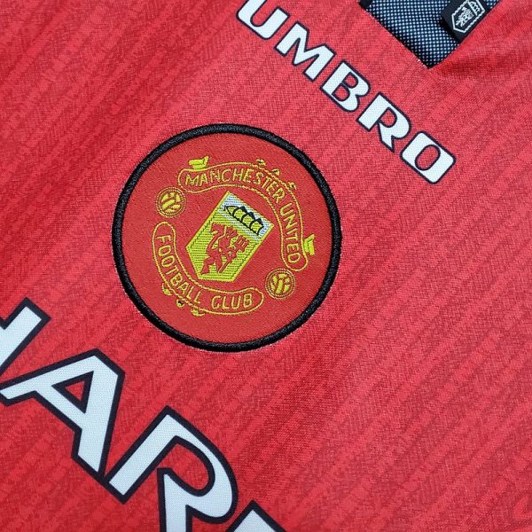 Manchester United 1996 İç Saha Retro Forma