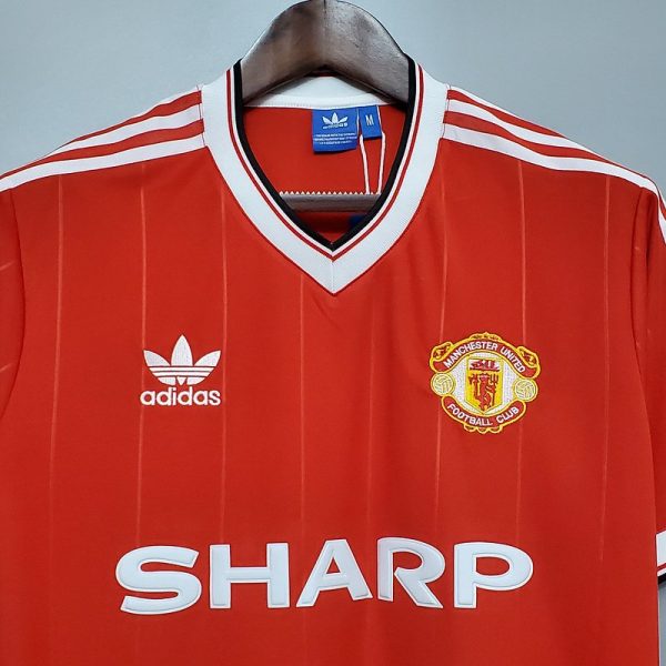 Manchester United 83/84 İç Saha Retro Forma