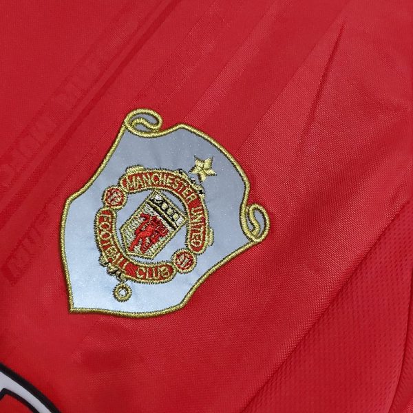 Manchester United 99/00 İç Saha Retro Forma