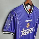 Real Madrid 97/98 Deplasman Retro Forma