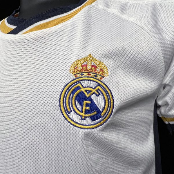 Real Madrid 2023/2024 İç Saha Çocuk Forması