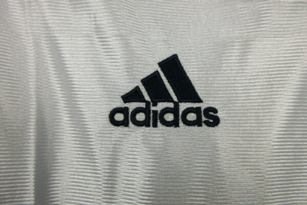 Real Madrid 98/00 Retro Forma