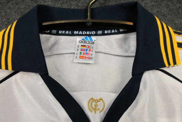 Real Madrid 98/00 Retro Forma