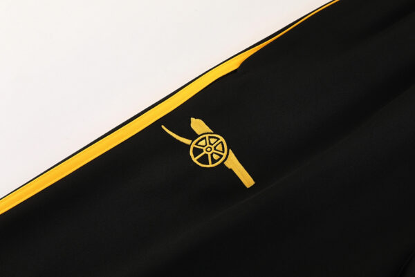 Arsenal Jama Eşofman Takımı 11 Arsenal Jama Eşofman Takımı