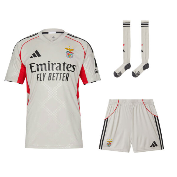 Benfica 25/26 Alternatif Forma Şort Konç Set 1 Benfica 25/26 Alternatif Forma Şort Konç Set