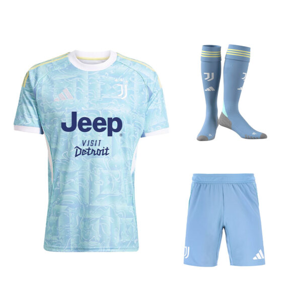 Juventus 25/26 Deplasman Forma Şort Konç Set 1 Juventus 25/26 Deplasman Forma Şort Konç Set
