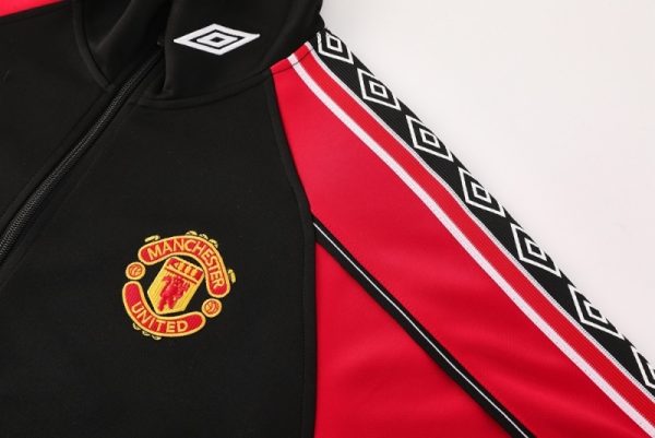Manchester United 25/26 Eşofman Takımı