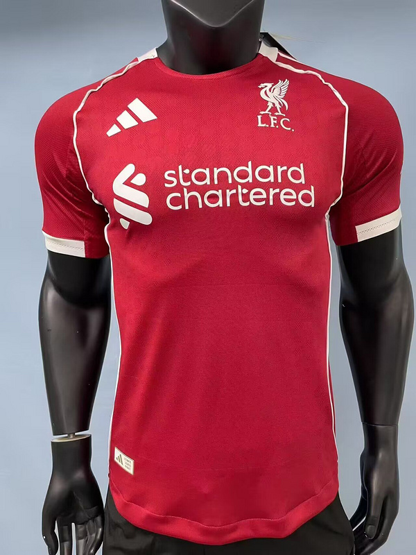 Liverpool 25/26 Profesyonel Maç İç Saha Forma 3 Liverpool 25/26 Profesyonel Maç İç Saha Forma - Görsel 3