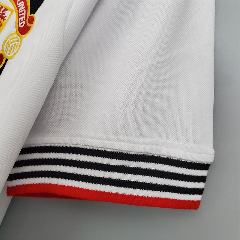Manchester United 1975 Retro Forma 5 Manchester United 1975 Retro Forma - Görsel 5