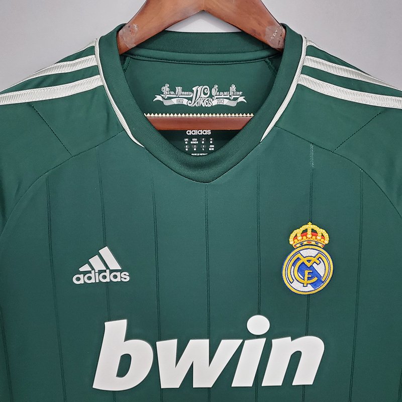 Real Madrid 12/13 Retro Forma 3 Real Madrid 12/13 Retro Forma - Görsel 3