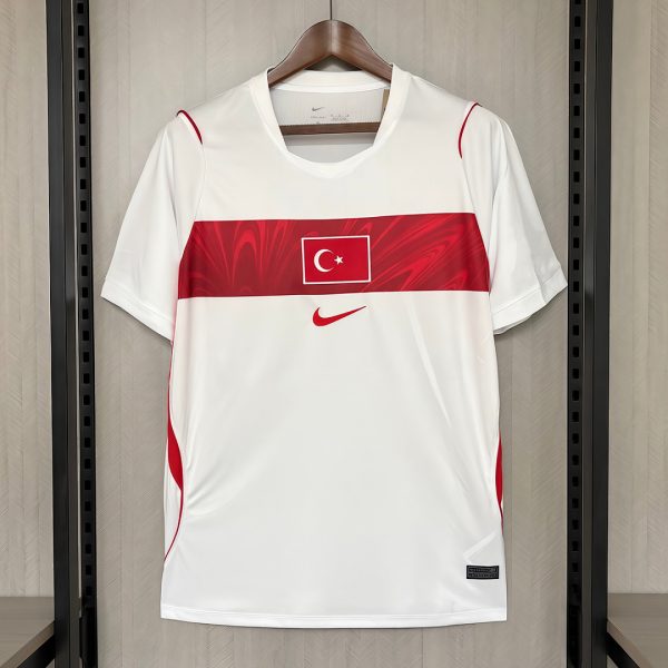 Türkiye 2026 Dünya Kupası Deplasman Forması - HEMEN KARGO 13 Türkiye 2026 Dünya Kupası Deplasman Forması - HEMEN KARGO