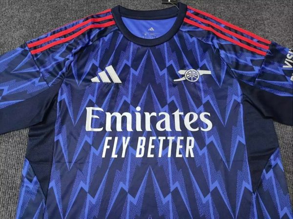 Arsenal 25/26 Deplasman Forma