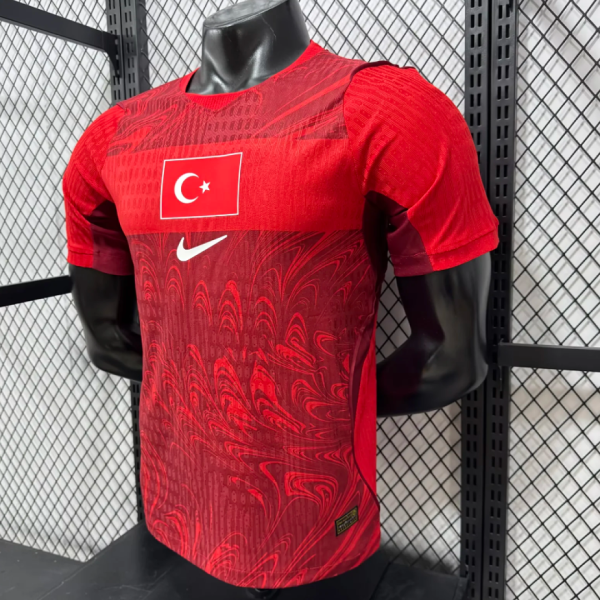 Türkiye 2026 Dünya Kupası İç Saha Profesyonel Maç Forması 5 Türkiye 2026 Dünya Kupası İç Saha Profesyonel Maç Forması