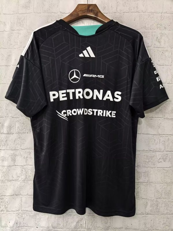 Mercedes AMG Petronas F1 Forma 2 Mercedes AMG Petronas F1 Forma