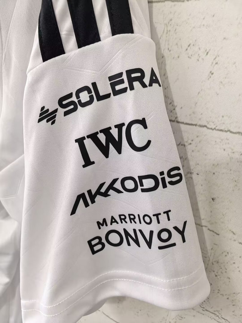 Mercedes AMG Petronas F1 Beyaz Forma 4 Mercedes AMG Petronas F1 Beyaz Forma - Görsel 4
