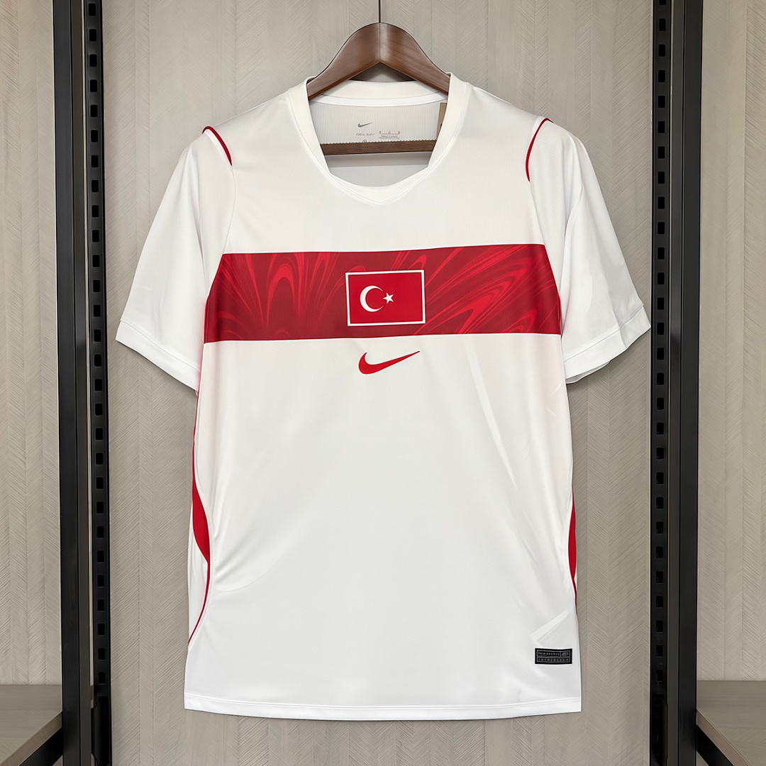 Türkiye 2026 Dünya Kupası Deplasman Forması - Görsel 13