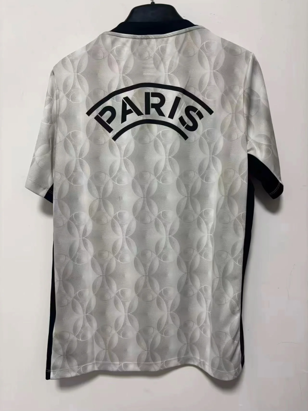 PSG 26/27 Night Glow Forma 5 PSG 26/27 Night Glow Forma